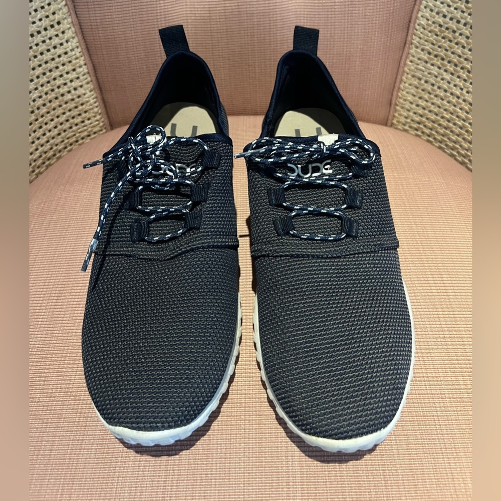 Men’s Hey Dude sneakers size 12 (run small) pre owned navy blue